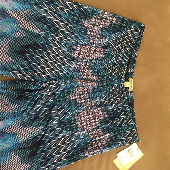 Woman’s wide-legged pants - Picture 3 of 8